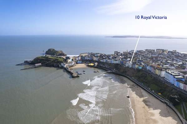 Tenby Studio Apartment - Close to Beach and Town Centre