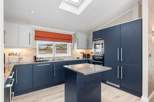 Valley View - Luxury Lodge, Cottage, Hot Tub