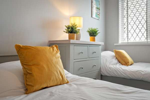 Cartwright's Cottage - Cartwrights Cottage - Cosy Cottage, - Swimming Pool, Table Tennis, Mini Golf, Tennis Court, Play Park