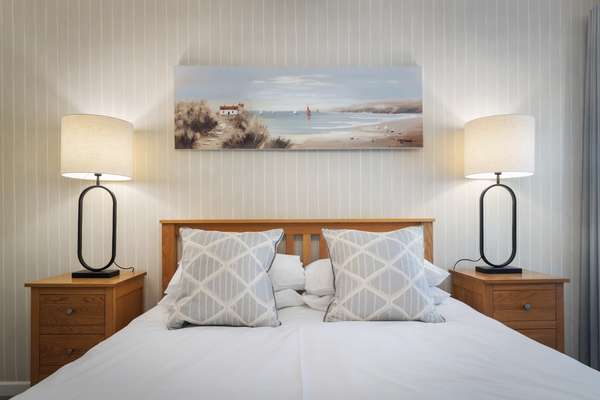 Sea View Apartment - Sea Front Apartment with Views