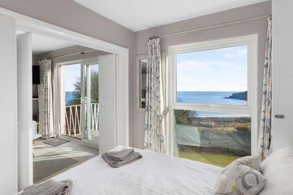 Freshwater Bay - Freshwater Seaside Apartment