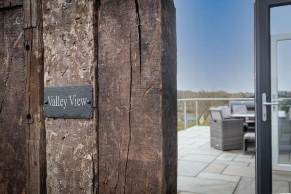 Valley View - Luxury Lodge, Cottage, Hot Tub