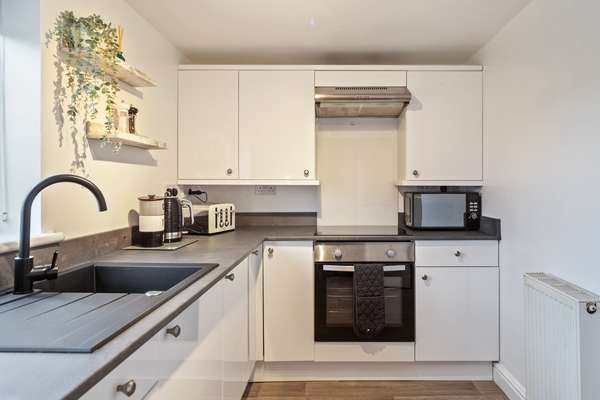 Ocean Cottage - Walk to Beach, Countryside Views