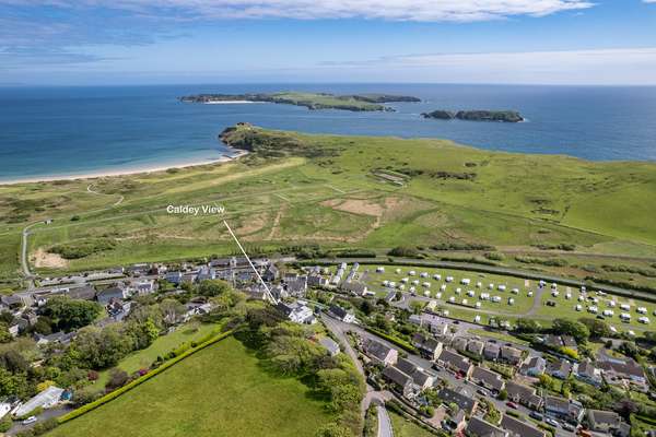 Caldey Island View - Sea Views, Log Burner, Dog Friendly