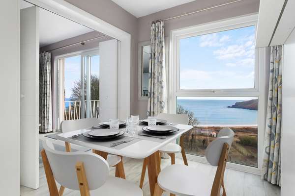 Freshwater Bay - Freshwater Seaside Apartment