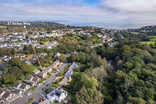 Oaklands - Lovely Cottage, Walk to Beach