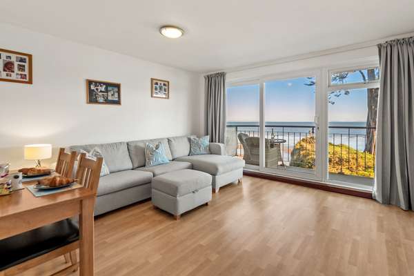 Life's a Beach - Direct beach access, Sea views