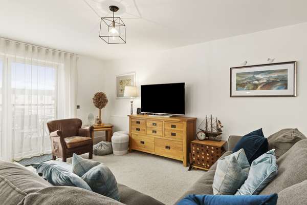 Maes-Y-Berllan - Close to Village and Beach