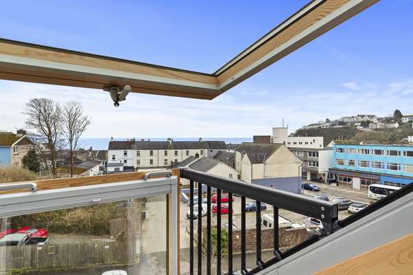 Maes-Y-Berllan - Close to Village and Beach
