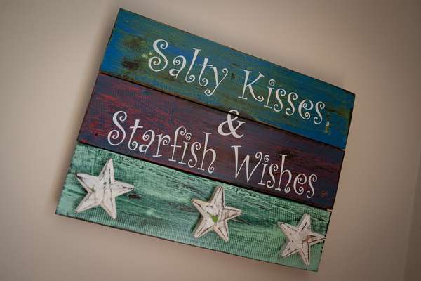 Salty Kisses - Sea Front Apartment