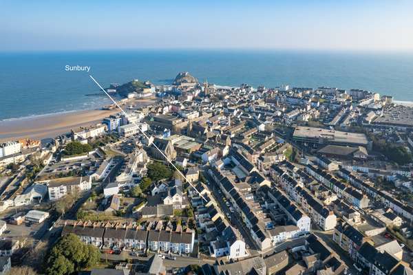 Sunbury Villa - Close to Tenby Town and Beaches