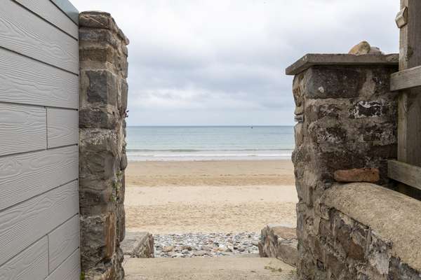Monkstone View - Direct Beach Access, Close to Village