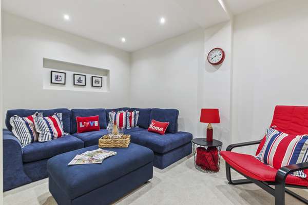 Monkstone View - Direct Beach Access, Close to Village