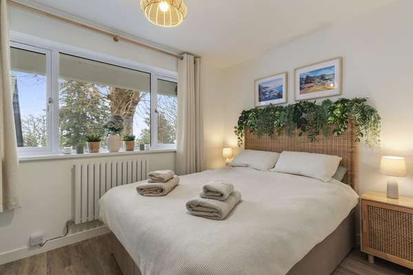 3 Monkstone Court - Close to village and beach