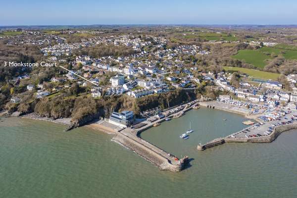 3 Monkstone Court - Close to village and beach