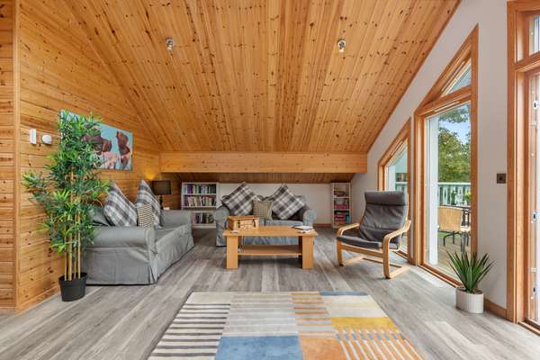 Everwyn Lodge - Close to village and beach