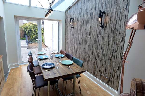 8 Culver Park - Tenby Cottage, Close to Beach
