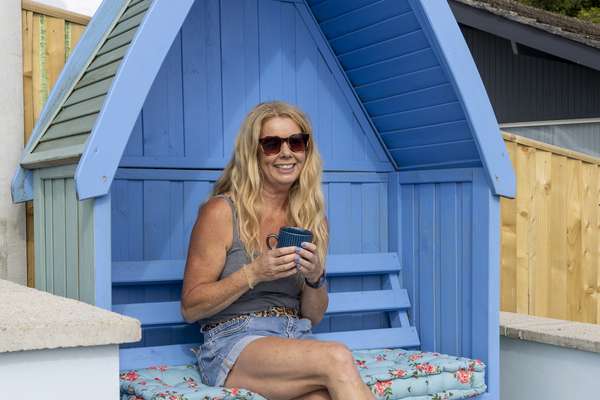 Bay View Cottage - Close to Village and Beach, Luxurious