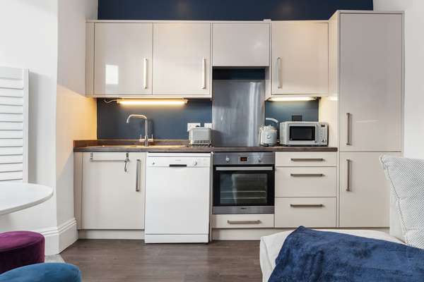 Caldey Bay Apartment - Tenby Apartment - Lovely Sea Views
