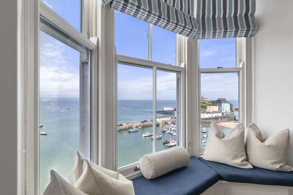 Royal Victoria Court 7 - Tenby Harbour, Sea Views