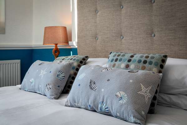 Top Sail Apartment - Top Sail - Beautiful Apartment, Minutes Walk to Beach and Town Centre