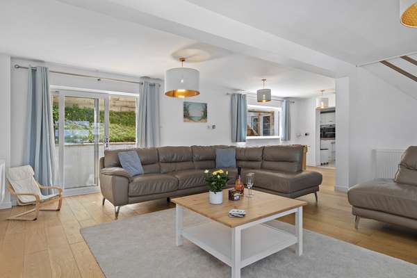 Am Byth - Luxury Cottage, Sea Views