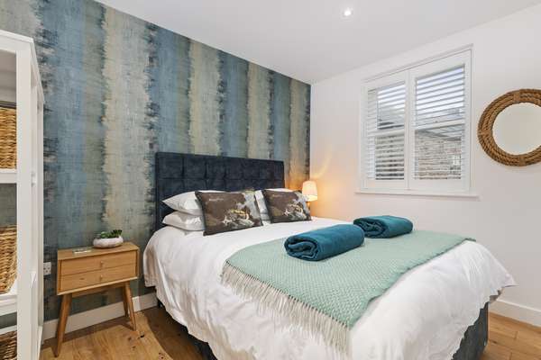 Azure - Sea View Apartment