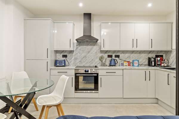 1 Bedford House - Close to Town and Seafront