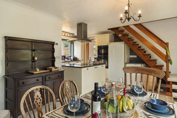 Buttyland Farm Cottage - Manorbier, Parking, Firepit