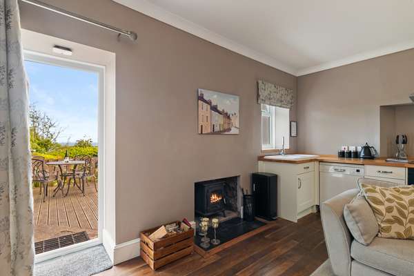 Caldey Island View - Sea Views, Log Burner, Dog Friendly