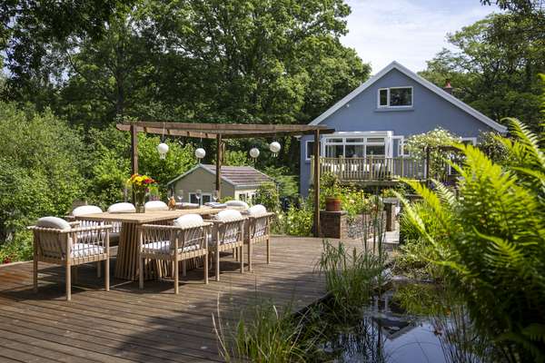 Fern Hill - Close to village and beach