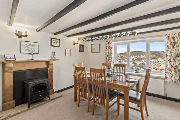 Hill Cottage - Saundersfoot, Sea Views, with Parking
