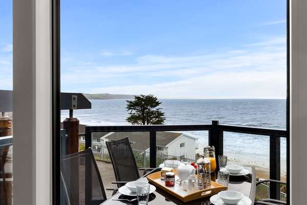 Schooner House - Schooner House - Panoramic Sea Views and Parking