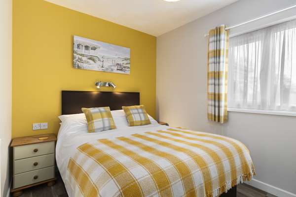 Bramble Cottage - Peaceful, Dog Friendly Cottage