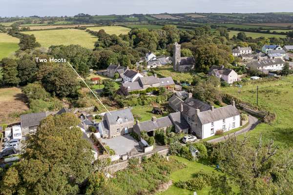 Two Hoots - Peaceful Cottage, Rural views